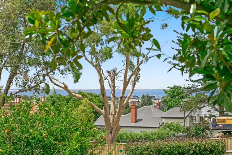 11 Stephen Street, Newtown VIC 3220