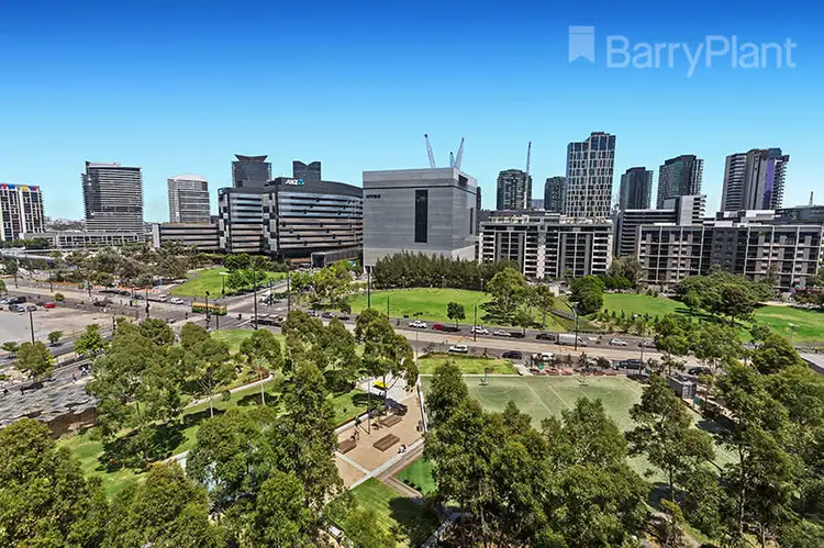 902/8 Waterview Walk, Docklands VIC 3008