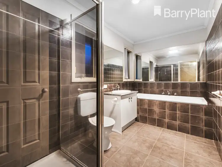 Fifth view of Homely house listing, 7 Lisa Court, Hoppers Crossing VIC 3029