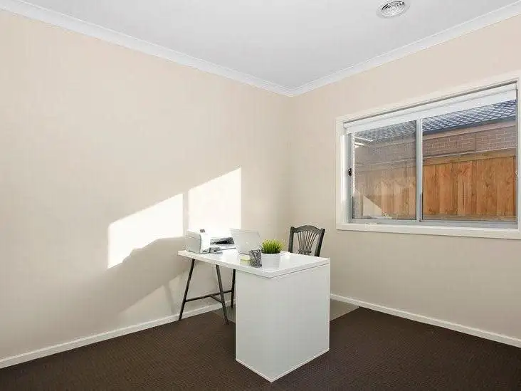 Fifth view of Homely house listing, 10 Balerno Way, Mernda VIC 3754