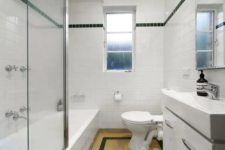 Fifth view of Homely apartment listing, 1/203 Brighton Road, Elwood VIC 3184