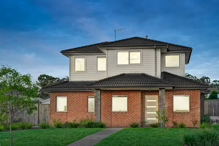 1/8 Wattle Drive, Watsonia VIC 3087