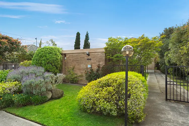 Sixth view of Homely apartment listing, 1/100 St Elmo Road, Ivanhoe VIC 3079