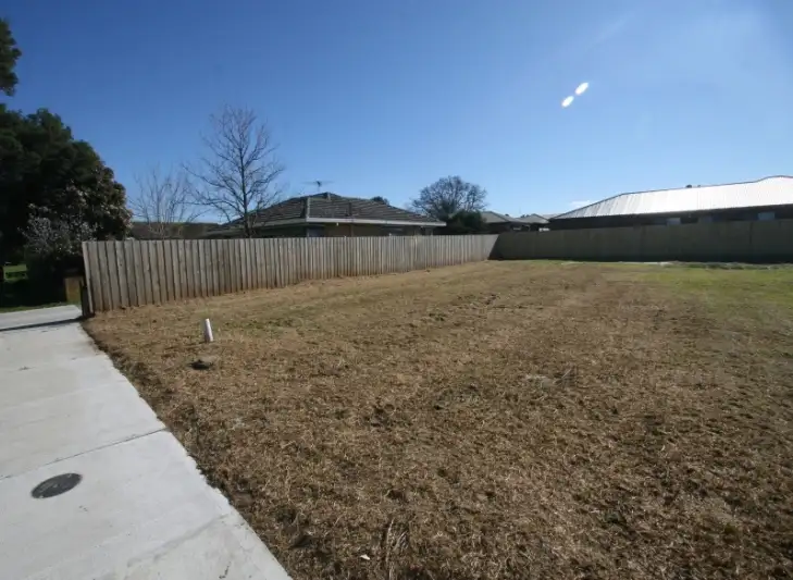 30 Henry Street, Pakenham VIC 3810