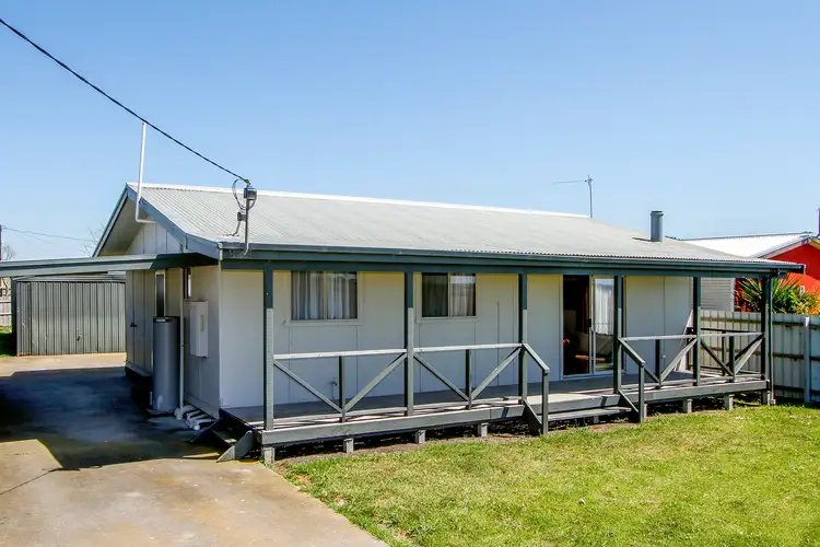 49 Main Road, Seaspray VIC 3851
