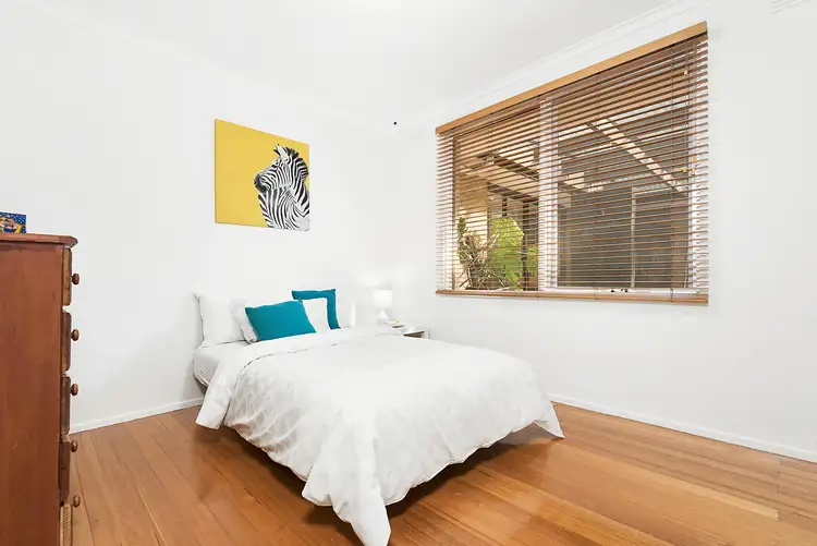 Fifth view of Homely house listing, 4 Ekari Court, Yallambie VIC 3085