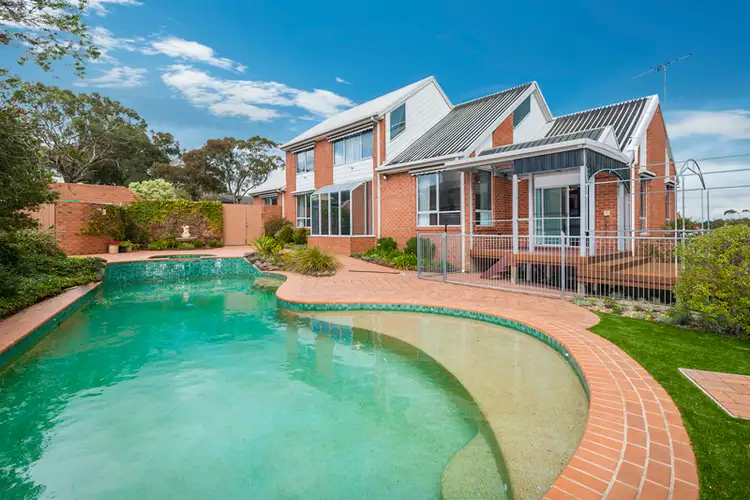 19 Yellow Gum Boulevard, Sunbury VIC 3429