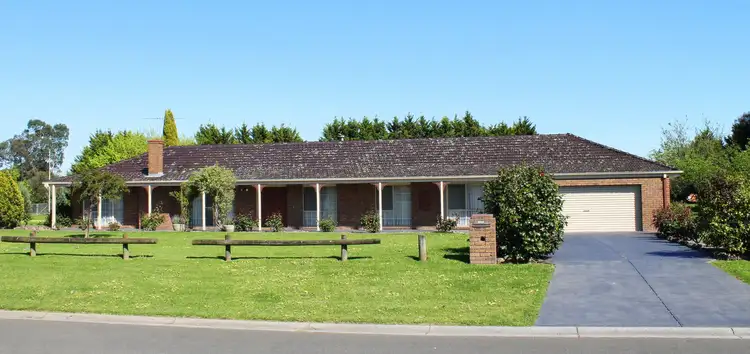 1 Renda Court, Narre Warren North VIC 3804