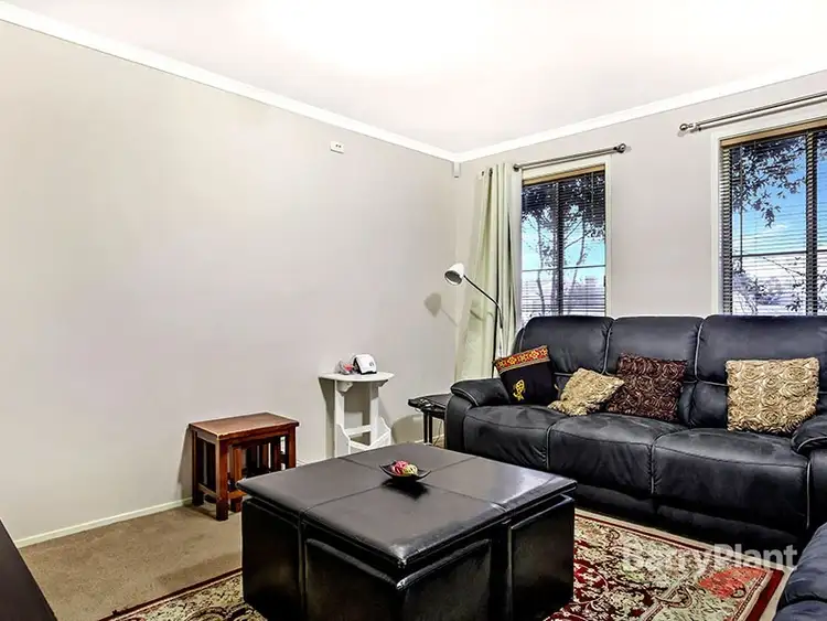 Sixth view of Homely house listing, 2 Calais Court, Hoppers Crossing VIC 3029