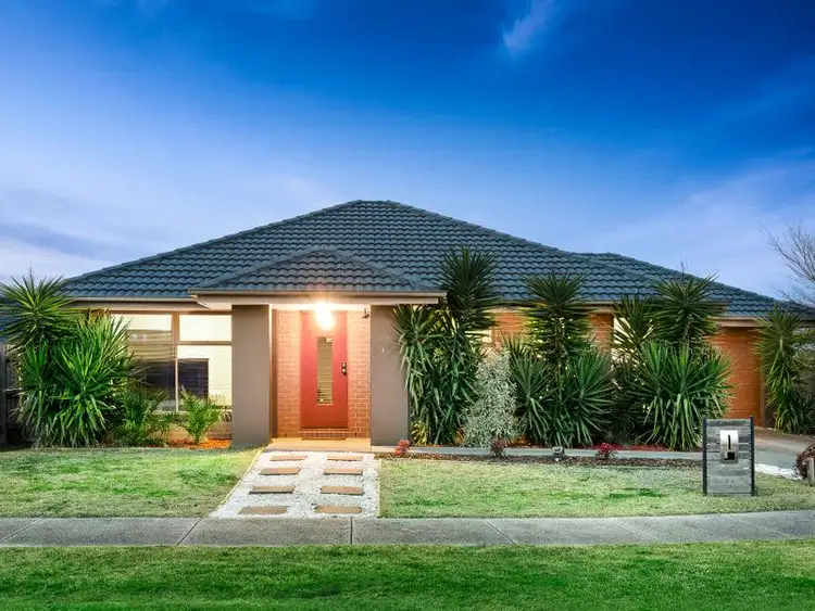 9 Refuge Place, Doreen VIC 3754