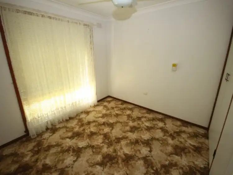 Fifth view of Homely house listing, 28 Geneva Cres, Lake Albert NSW 2650