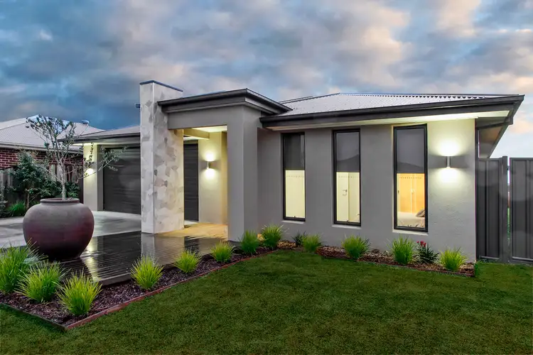 67 Woondella Boulevard, Sale VIC 3850