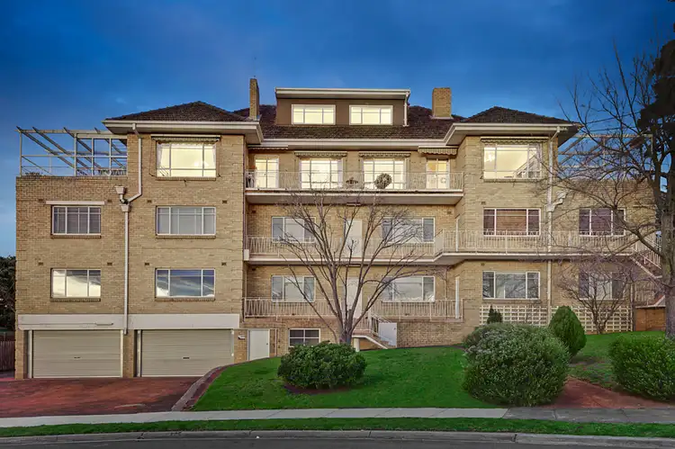 32/7 Hilltop Crescent, Ivanhoe East VIC 3079