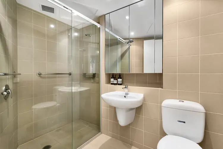 Fourth view of Homely apartment listing, 25/8 Wallen Road, Hawthorn VIC 3122