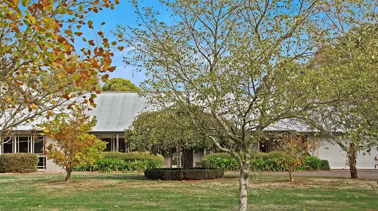 41 Stuart Drive, Woodend VIC 3442