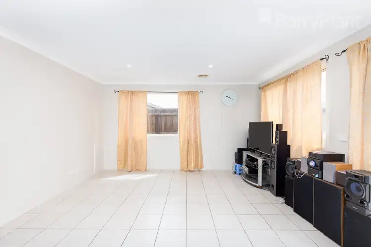 Third view of Homely unit listing, 1/10 Craig Close, Truganina VIC 3029