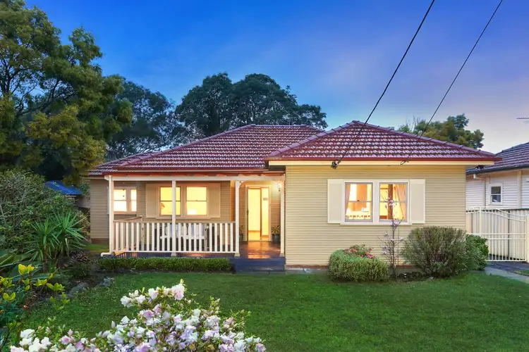 54 Glenn Avenue, Northmead NSW 2152