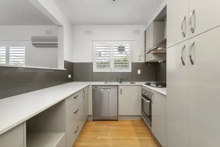 2/158 Toorak Road West, South Yarra VIC 3141