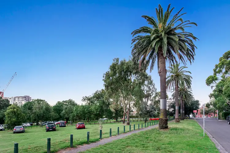 Sixth view of Homely apartment listing, 2/98 Vale Street, East Melbourne VIC 3002