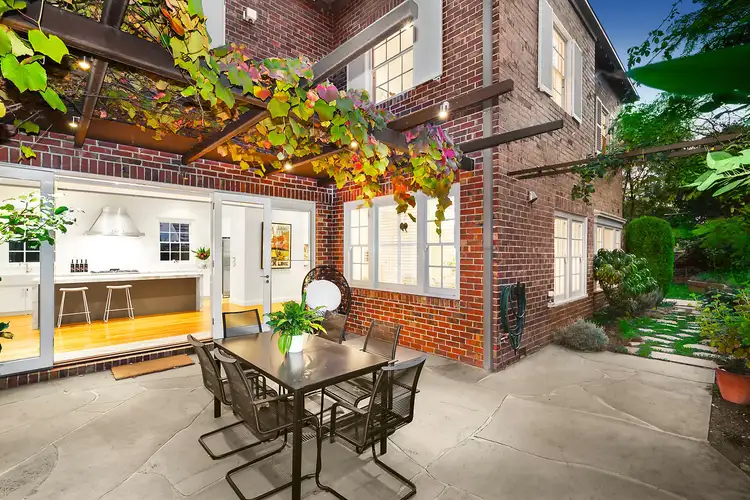 8 Tara Avenue, Kew VIC 3101