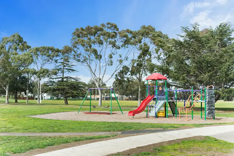 Sixth view of Homely house listing, 5 Davidson Street, Bellfield VIC 3081