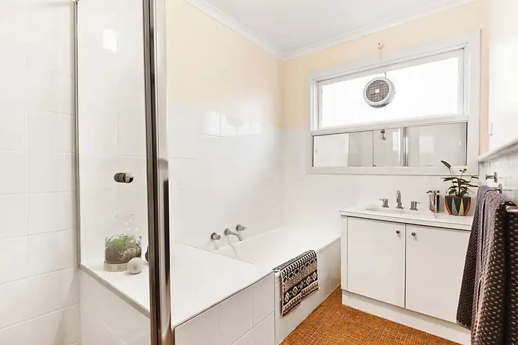 Sixth view of Homely house listing, 3 Meadow Court, Viewbank VIC 3084