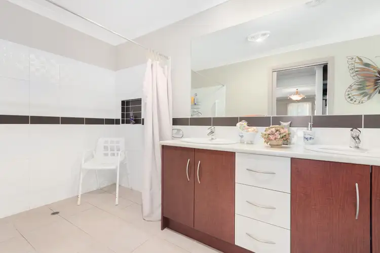 Seventh view of Homely house listing, 25 Redgum Circuit, Pakenham VIC 3810