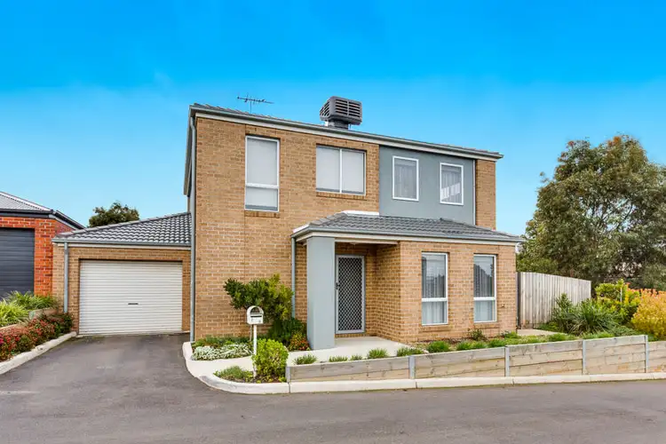 Main view of Homely townhouse listing, 1/8 Silverdale Drive, Darley VIC 3340