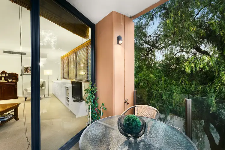 Fifth view of Homely apartment listing, 25/8 Wallen Road, Hawthorn VIC 3122
