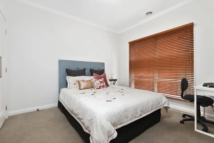 Fifth view of Homely house listing, 2 Erica Court, Bellfield VIC 3081