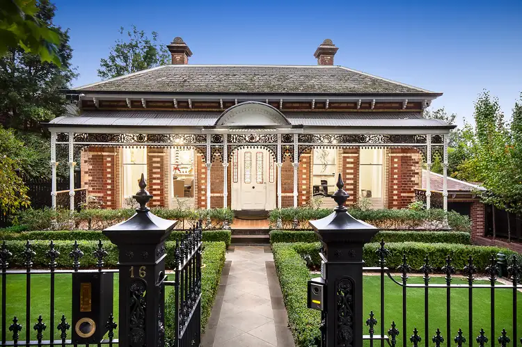 16 Victoria Avenue, Canterbury VIC 3126