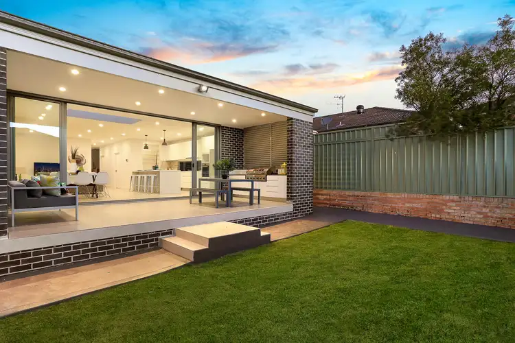 37 Ogilvy Street, Peakhurst NSW 2210