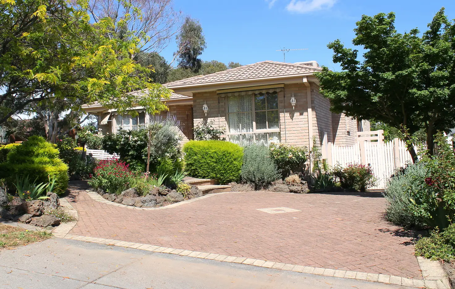 Main view of Homely house listing, 25 Valley View Crescent, Berwick VIC 3806