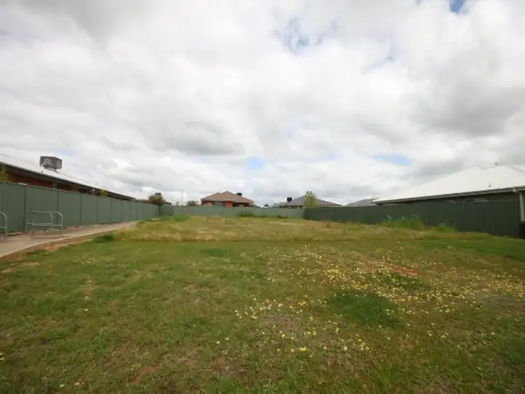 48 Boree Avenue, Forest Hill NSW 2651