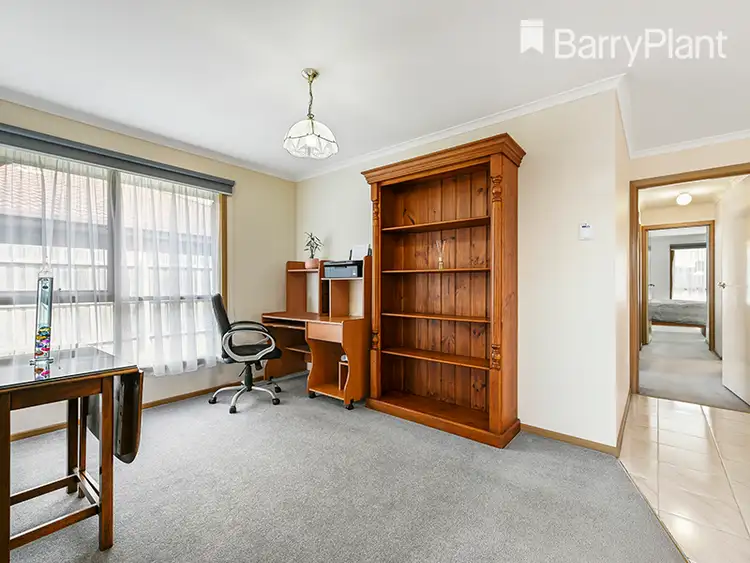 Fifth view of Homely house listing, 2 Euroa Place, Hoppers Crossing VIC 3029