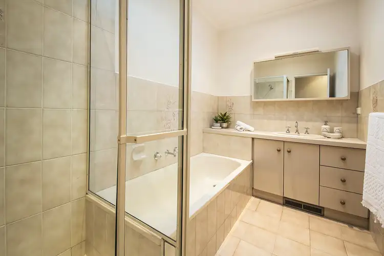Sixth view of Homely unit listing, 1/5 Wanalta Road, Carnegie VIC 3163