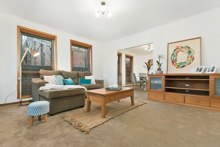 Third view of Homely house listing, 32 Sherlowe Crescent, Viewbank VIC 3084