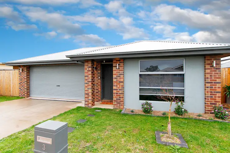 3 Billabong Avenue, Sale VIC 3850