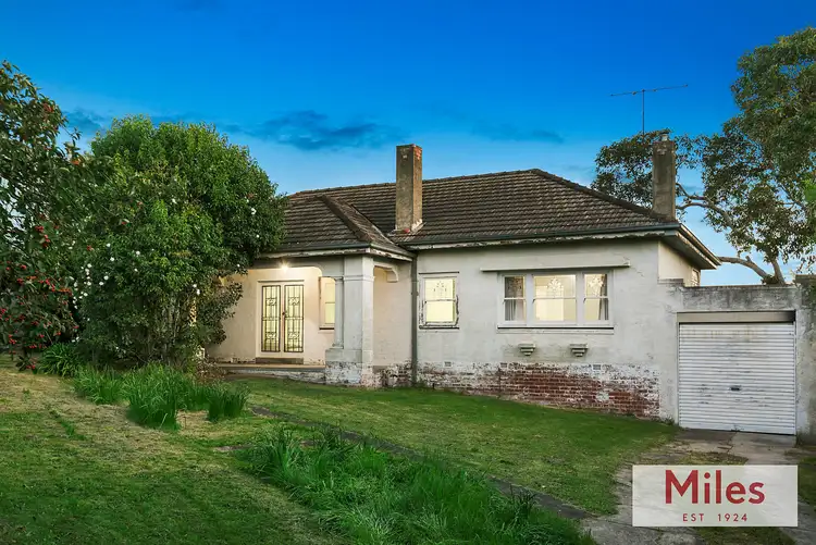 25 Otterington Grove, Ivanhoe East VIC 3079