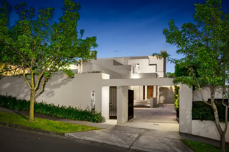 9 Glyndebourne Avenue, Toorak VIC 3142
