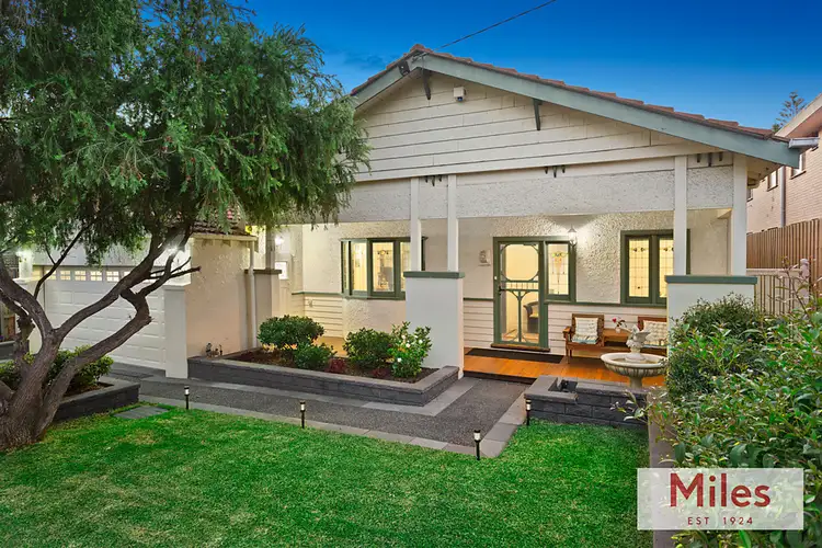 4 Linton Street, Ivanhoe VIC 3079