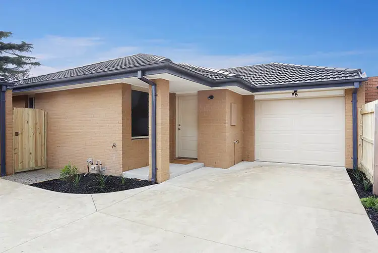 Main view of Homely unit listing, 2/19 Nulawil Street, Springvale VIC 3171