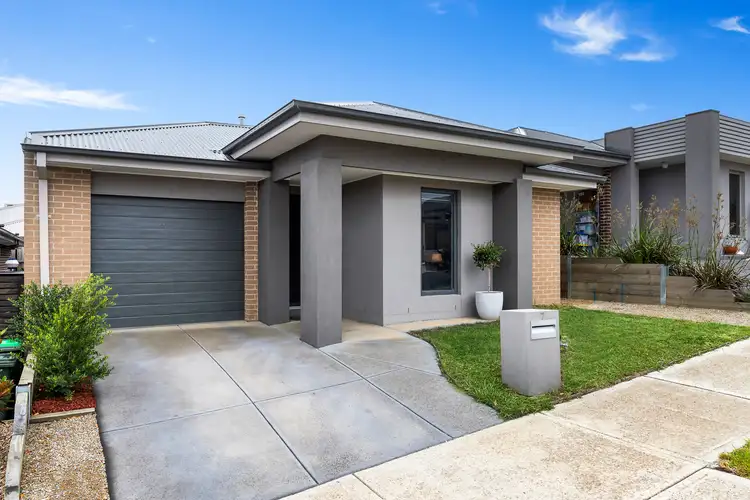 7 Kingbird Crescent, Doreen VIC 3754