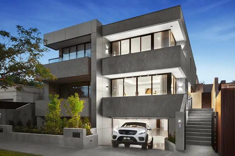 17 Spring Road, Malvern VIC 3144