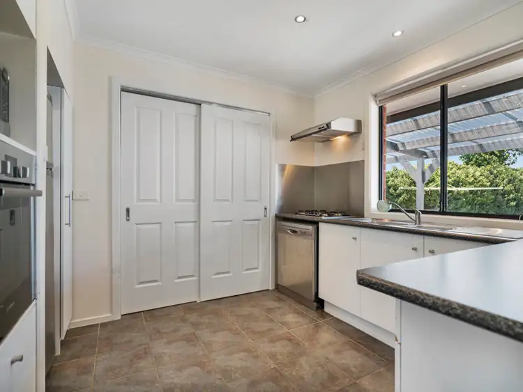 Seventh view of Homely house listing, 4 Casey Drive, Hoppers Crossing VIC 3029