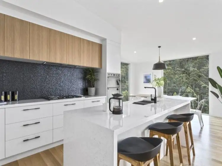 Sixth view of Homely townhouse listing, 2/6 Montrivale Rise, Dynnyrne TAS 7005