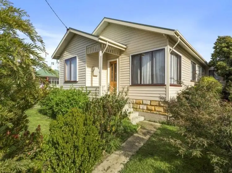 11 Victoria Street, Swansea TAS 7190