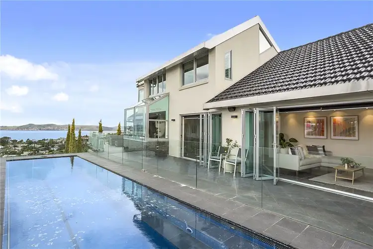 62 Lipscombe Avenue, Sandy Bay TAS 7005