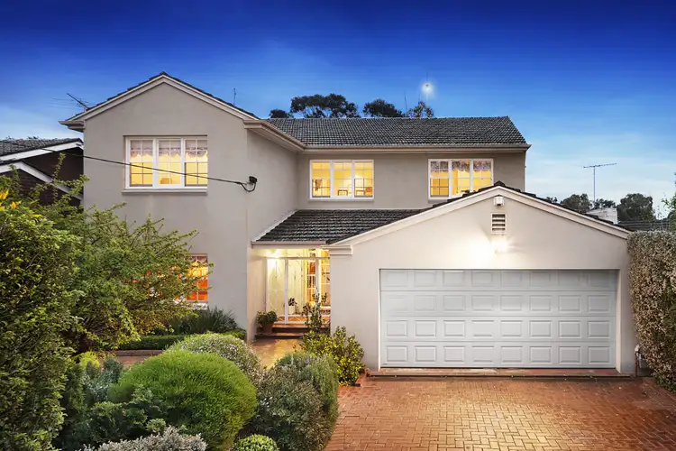 11 Fairway Drive, Kew East VIC 3102
