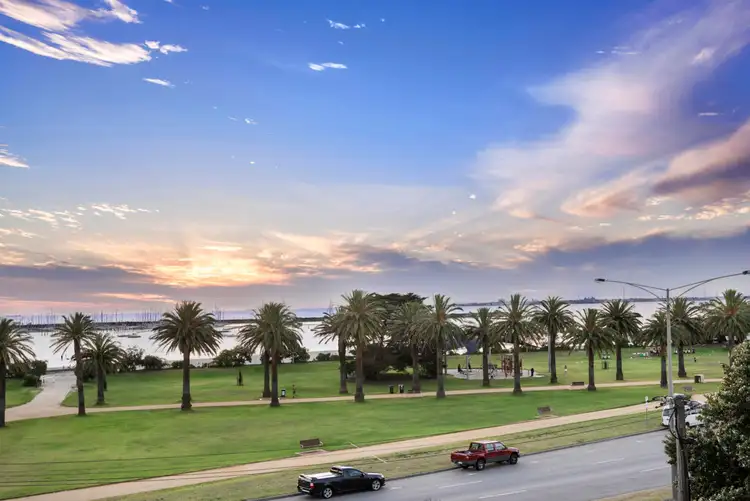 18/350 Beaconsfield Parade, St Kilda West VIC 3182